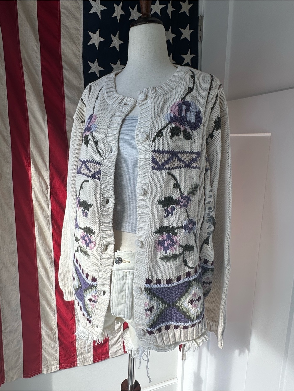 NWT David Loren Vintage Floral Embroidered Cardigan Sweater - Large - Picture 12 of 16